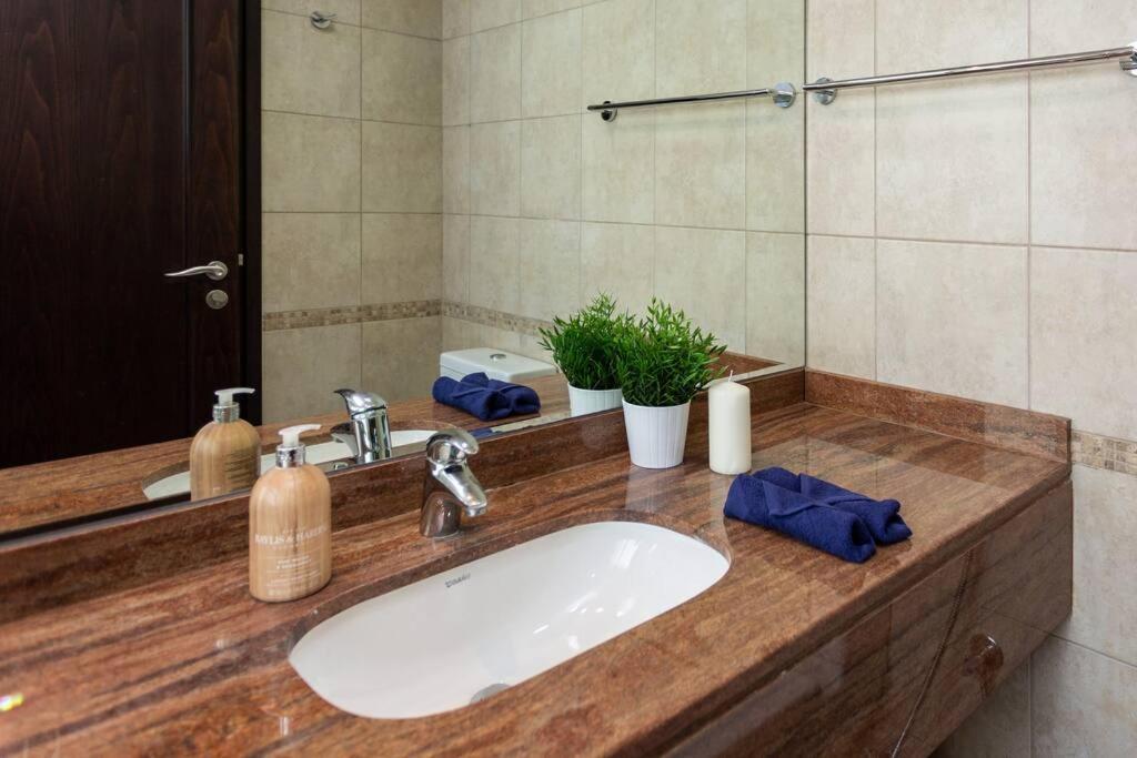 Royal Oceanic - Fantastic Apartment In Dubai Marina - Jbr Eksteriør billede